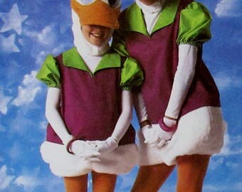 Vintage 1980s Walt Disneys Daisy Duck Costume Pattern Size Med 7734 UNCUT