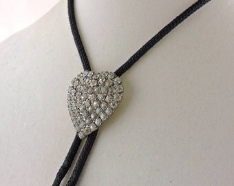 BT-8652 Bolo Tie (cravate usa) Thunderbird unisexe | la joya-western