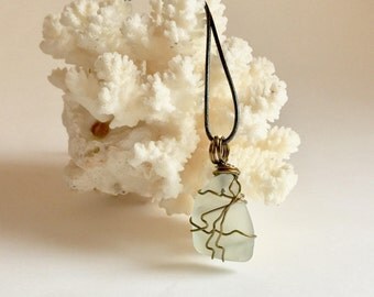 Wire Wrapped Sea Glass, Sea Glass Necklace, Beach Glass Necklace, Sea glass jewelry, Beach Glass Jewelry, Sea Glass Pendant, Beach Wedding