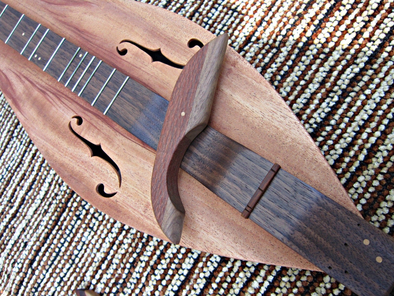 Dulcimer Noter Leopard Wood And Walnut Used to Note Mountain