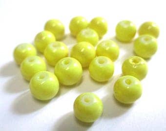 20 yellow painted glass (C-12) 6mm beads