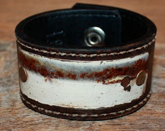 Brown Leather Cuff Bracelet, Leather Handcrafted Jewelry, Women's leather bracelet, Weathered bracelet, Large Leather band 125
