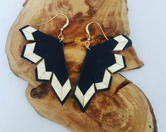 "Sanjita" leather, 14 k gold earrings
