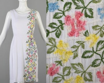 SALE Large White Embroidery Dress No Sleeves Garden Party Dress Vintage 1950s 50s Day Dress Casual Summer VLV