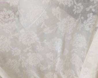 Beige lace wide 170 Jersey fabrics