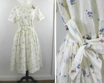 Garden Party Dress - 50s white eyelet and floral dress with belt, large-xlarge
