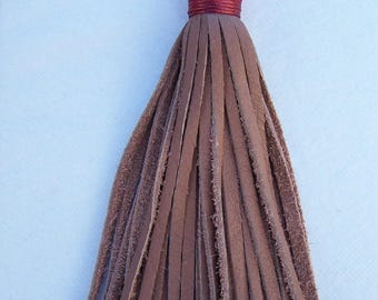 Large tassel in old rose, handcrafted leather, tassel 15cm + clip