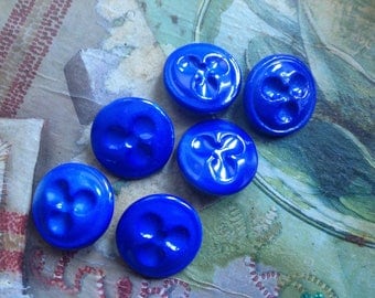 Diameter 24 mm, set of six vintage, porcelain, buttons