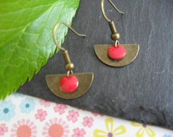 Earrings with enamel