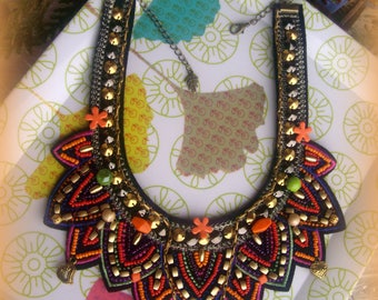 BIB NECKLACE a bit of madness!