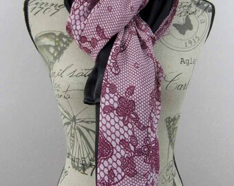 Large long scarf 200 x 90 black and plum Arielle
