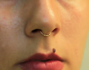 Gold Septum / piercing septum hoop / septum piercing / gold septum ring / small septum piercing / unique septum / gold septum piercing