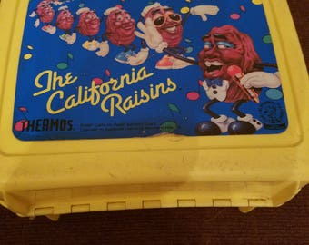 Vintage plastic california raisins lunch box with thermos