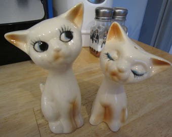 Anthropomorphic 60's Siamese Cats Salt and Pepper Shakers