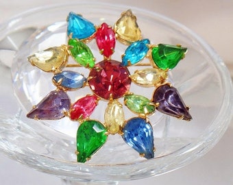 SALE Vintage Multicolor Rhinestone Star Brooch. 1950s Colorfuli Rhinestone Star Pin.