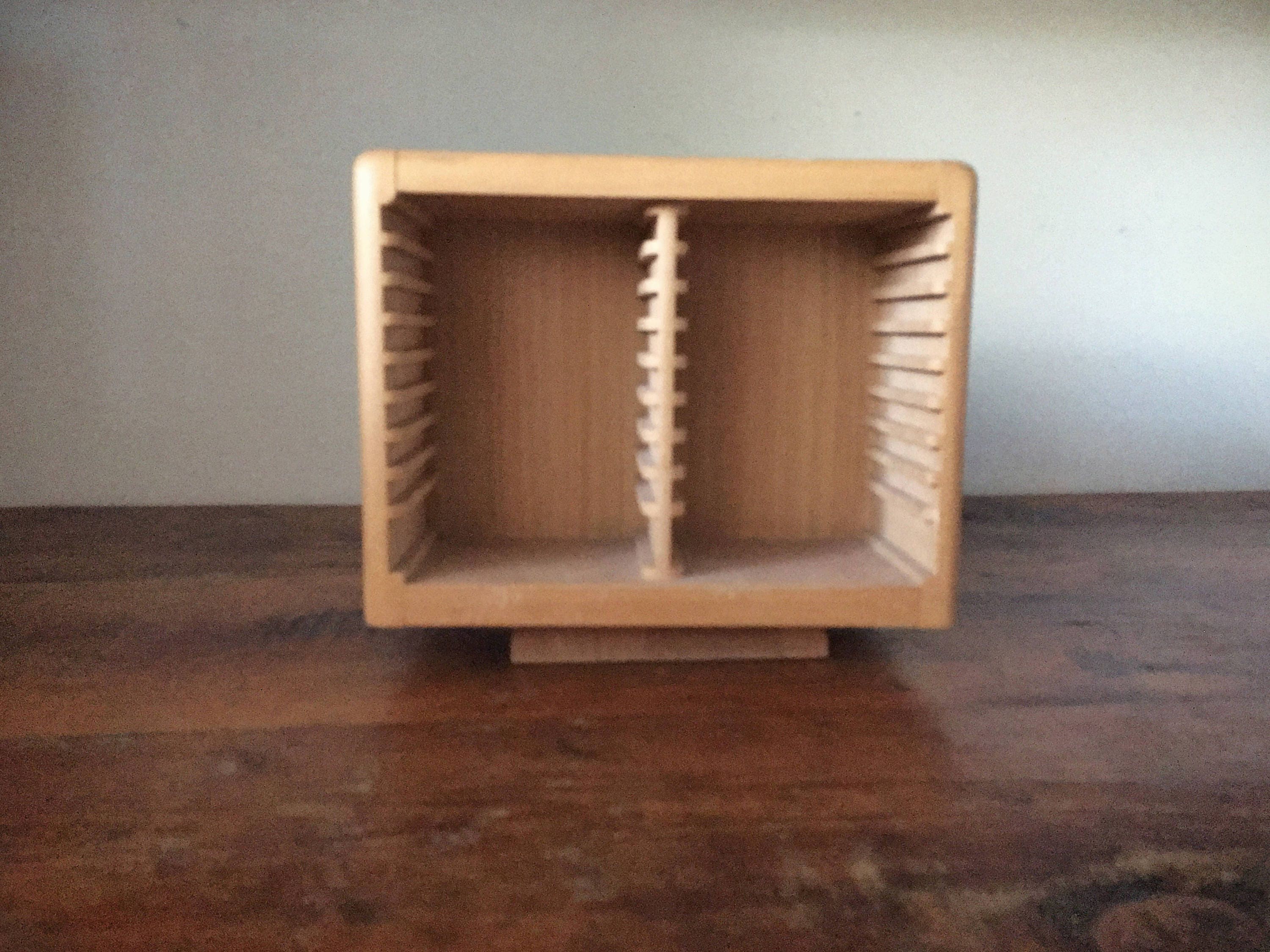 Vintage Wooden CD Holder Case DVD Storage Cases Carousel Retro Music Gifts vintage-wooden-cd-holder-case-dvd-storage-cases-carousel-retro-music-gifts