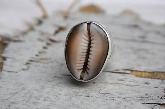STATEMENT SHELL RING- Sterling Silver Ring- Shell Ring- Healing Crystal-Boho- Silver Ring-Statement Ring- Crystal- Gypsy