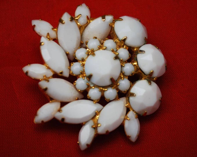 White Milk Glass Flower Brooch - Atomic - Snow flake Pin - Juliana style