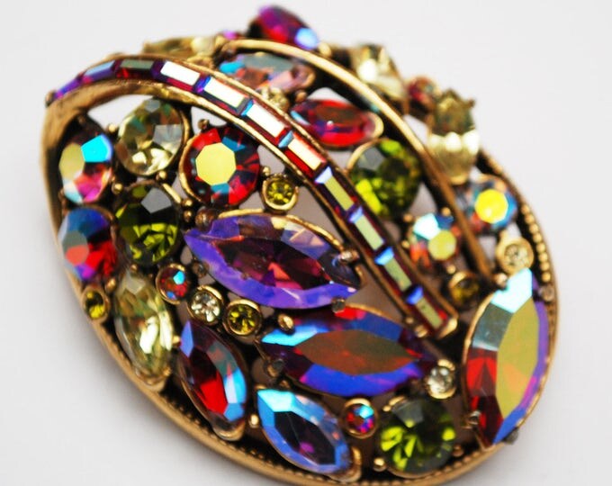 Hollycraft Rhinestone Brooch - Signed Corp 1959 - colorful Aurora Borealis crystal - Domed Pin