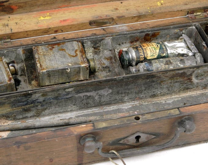 Antique Wooden Dovetail Paint Box for Traveling Artist with Working Lock and Key, French Outdoor Art Box Made of Oak Wood with Brass Handle