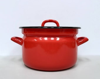 Vintage enamel pot with lid, made in Poland