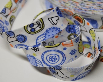 Folded seam 2cm cotton bias, childish pattern background white (m) ref: BIAI01