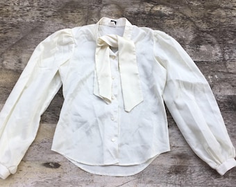 XS/S 70s silky ascot blouse