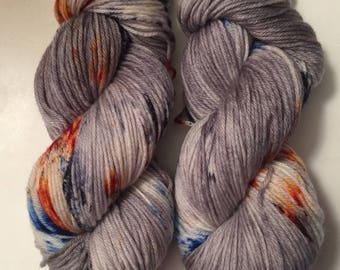 Hand Dyed Yarn SW worsted weight | 100% superwash merino wool | 100 gr |Night Rider | super soft Free Shipping in the US
