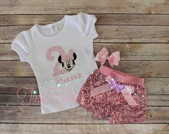 Minnie Mouse Birthday Outfit ~ Minnie Sequin Shorts Outfit ~ Includes Top, Sequin Shorts and Hair Bow ~ Customize in any colors!