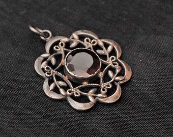 Vintage Silver Edwardian Garnet Pendant