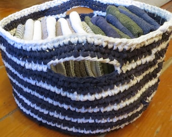 Basket hand with recycled cotton knit