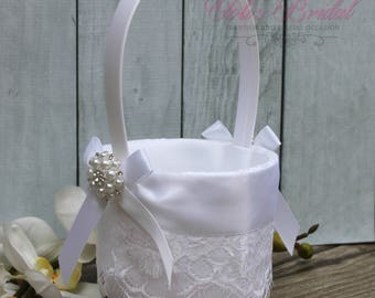 FAST SHIPPING!! Beautiful and Romantic Flower Girl Basket, Lace Flower Girl Basket, Wedding Basket with Pearls, Bridal Flower Basket