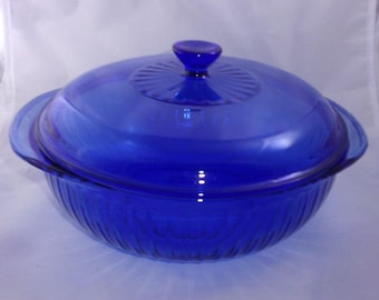 Pyrex Cobalt Blue Casserole Dish with Lid 2 Quart Ribbed Glass Vintage