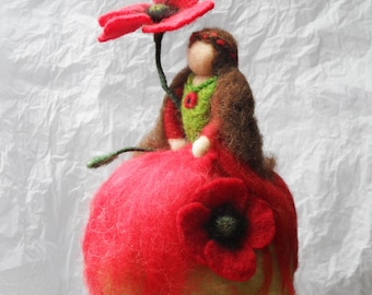 Suspension - Fairy with poppies - felted wool - (Waldorf)