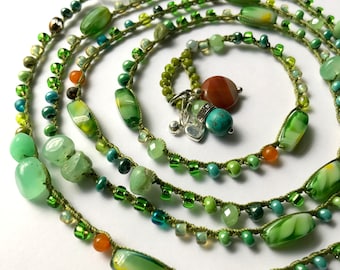 Green beaded crochet wrap bracelet / necklace, summer jewelry, bohemian jewelry, crochet jewelry, summer fashion gift for her, coffycrochet