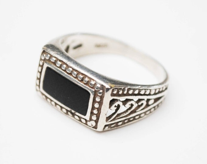 Sterling Onyx ring - Silver Filigree -Black Gemstone - rectangle - size 7