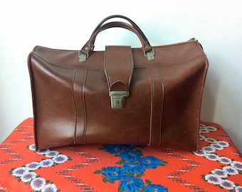 mid- centuries vintage faux-leather suitcase /travelbag 1970's luggage