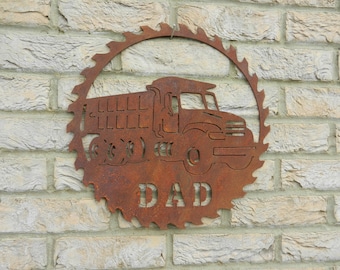 Kenworth Saw blade Art / Rusty Truck Metal Art / Lorry Garden Decoration / Trucker Gift / Dump Truck Wall Art / Truck DAD gift / Lorry gift
