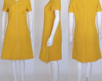 KAY WINDSOR Vintage 60's Deep School Bus Yellow Short Sleeve Scooter Stewardess Dress