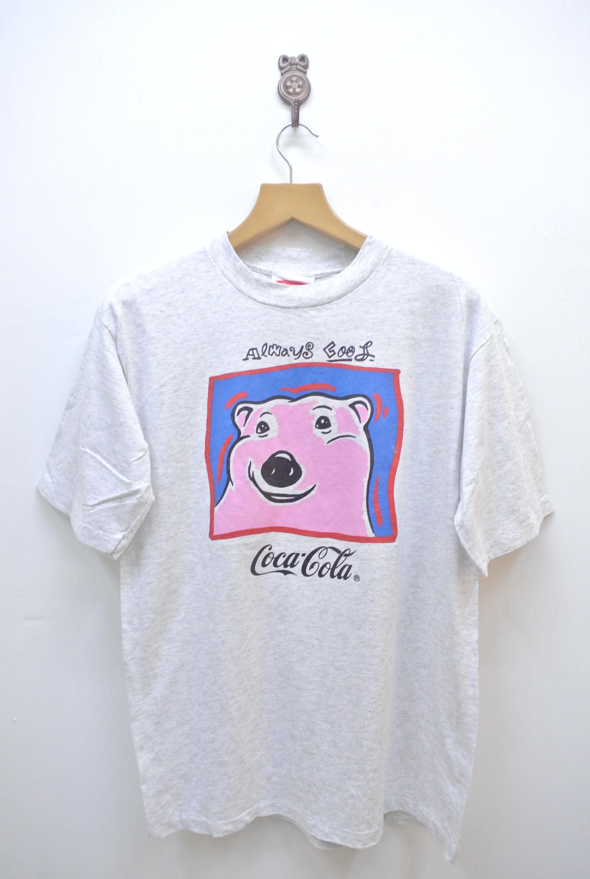 pull and bear coca cola t shirt