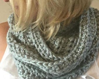Chunky/Bulky Crochet Infinity Scarf