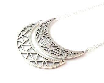 Ethnic silver bib