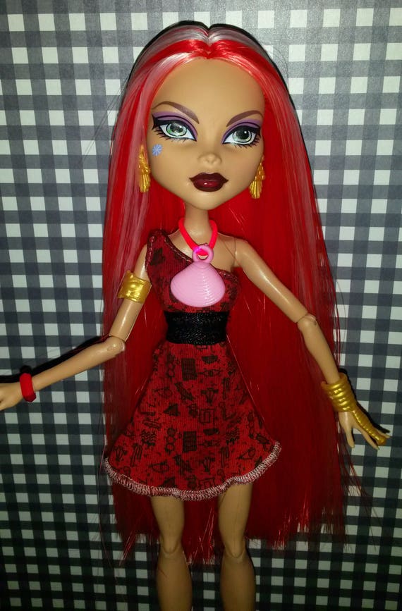 Items similar to Monster High Cleo De Nile (Candy Version) Reroot on Etsy