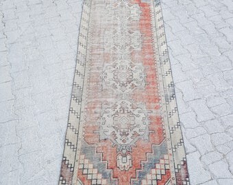 2'9'' x 8'8'' Vintage Muted Colored Worn Runner Rugs, Hallway Runner Rugs, Oushak Runner, Turkish Distressed Runner, Low Pile Rug Runners
