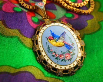 Painted Enamel Bird Locket Necklace - Glass Back Locket - Gold Filled Watch Chain - Gold Filled Jewelry - Vintage Locket