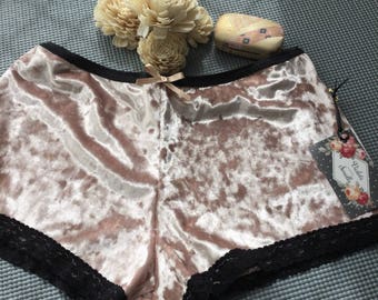 CarAugusta White Knickers