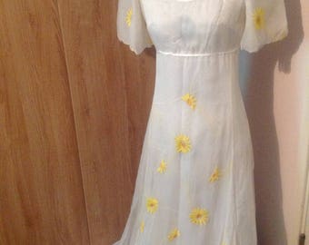 Vintage 1970s wedding dress, chiffon dress, regency wedding dress, flower wedding dress, size 10 dress, white wedding dress, summer wedding