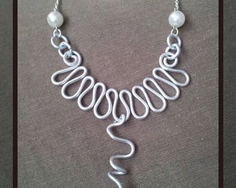 Silver wave aluminum wire necklace
