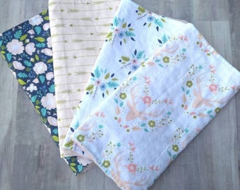 Baby Burp cloths/ Baby Girl Burp Cloth Set/ Deer Baby Burp Cloth/ Woodland Baby/ Baby Girl Gift/ Baby Girl Burp Cloth/ Burp cloth