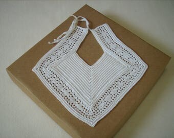 Crochet baby bib, cotton baby bib, vintage pattern baby bib, baby shower, Chritening gift, baby gift, baby boy gift, baby girl gift